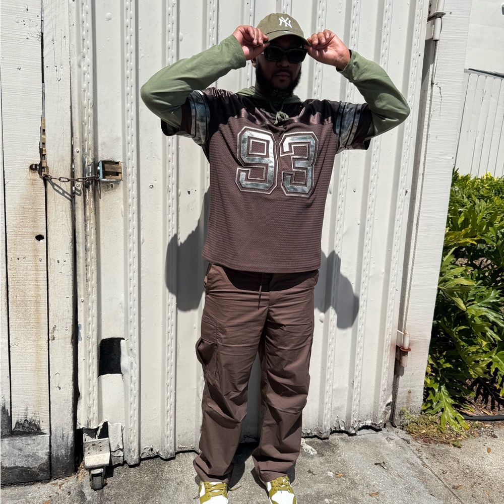 Forever 21 Brown Cargo Pants Relaxed Fit